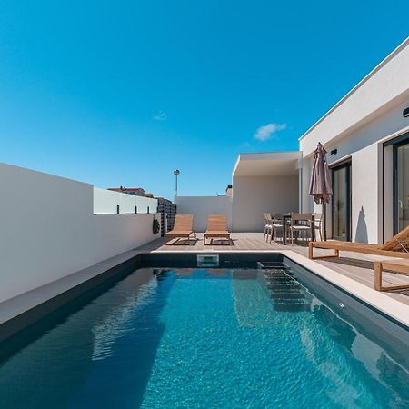 Villa Tapisco With Private Pool Луриня Екстериор снимка
