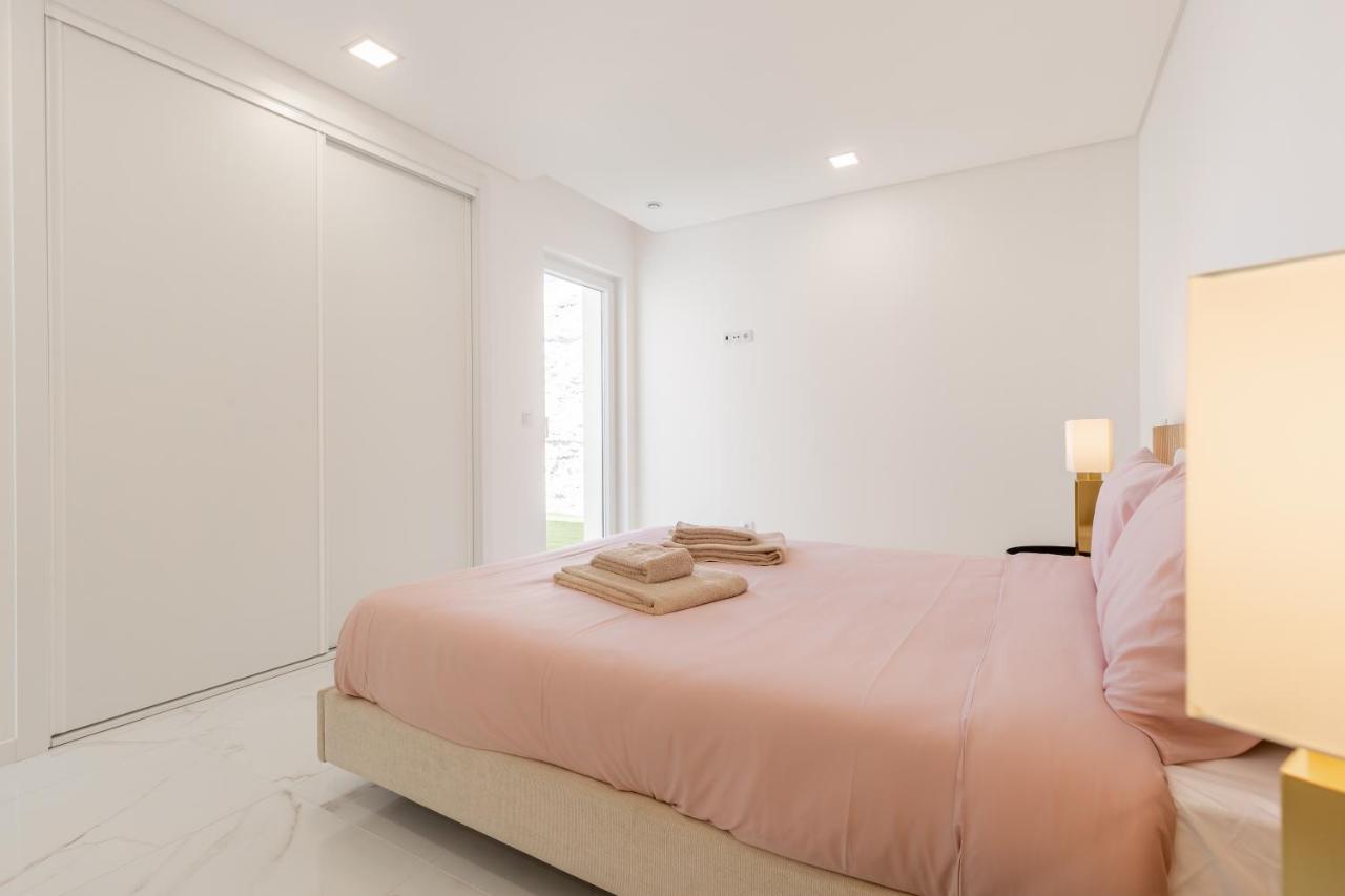 Villa Tapisco With Private Pool Луриня Екстериор снимка