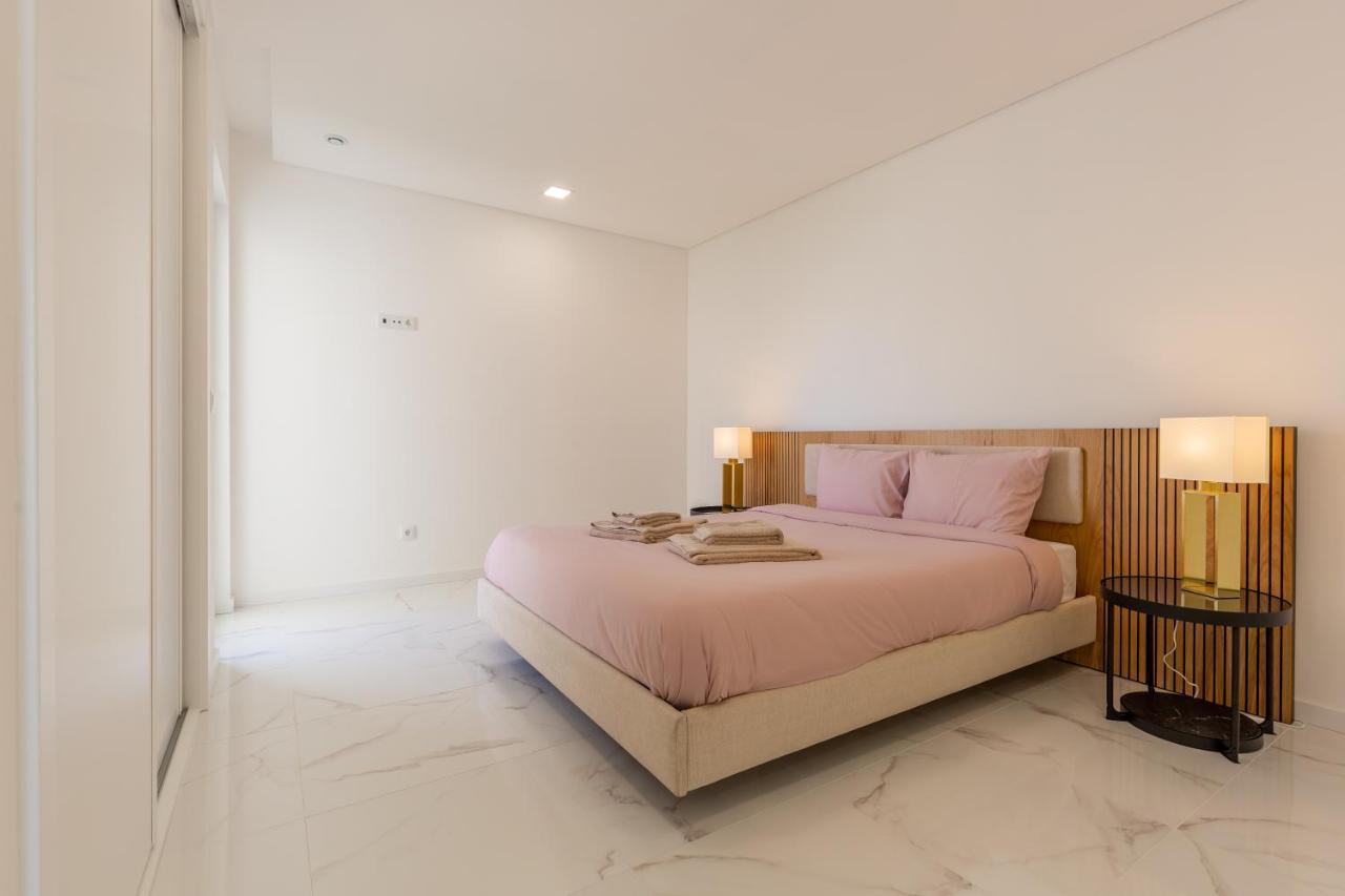 Villa Tapisco With Private Pool Луриня Екстериор снимка