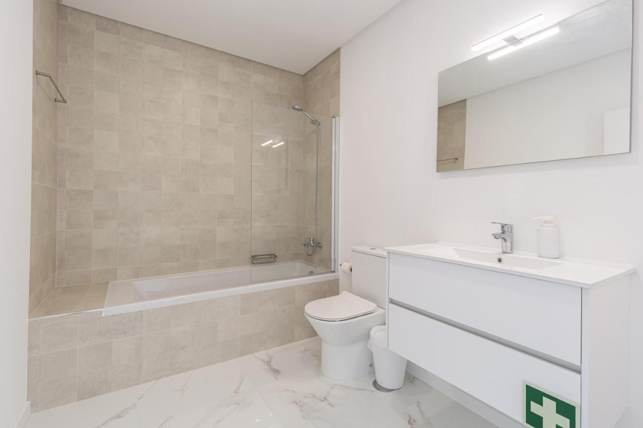 Villa Tapisco With Private Pool Луриня Екстериор снимка