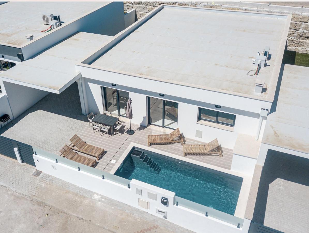 Villa Tapisco With Private Pool Луриня Екстериор снимка