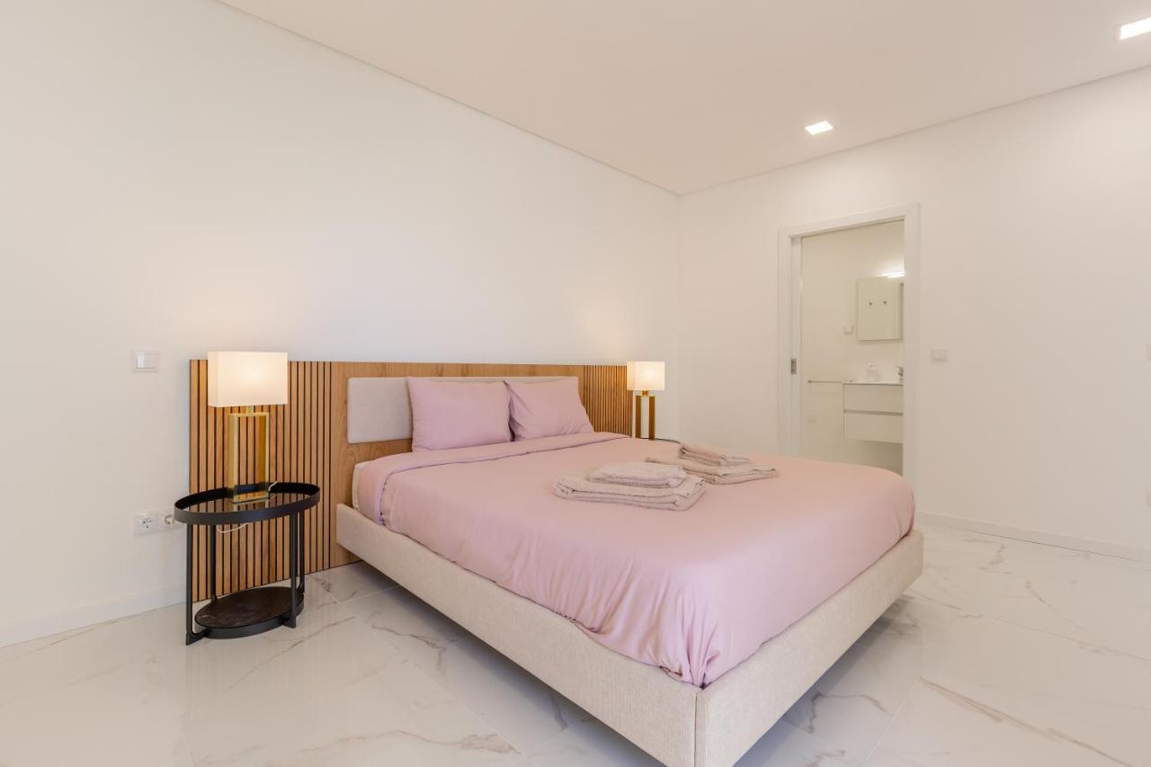 Villa Tapisco With Private Pool Луриня Екстериор снимка